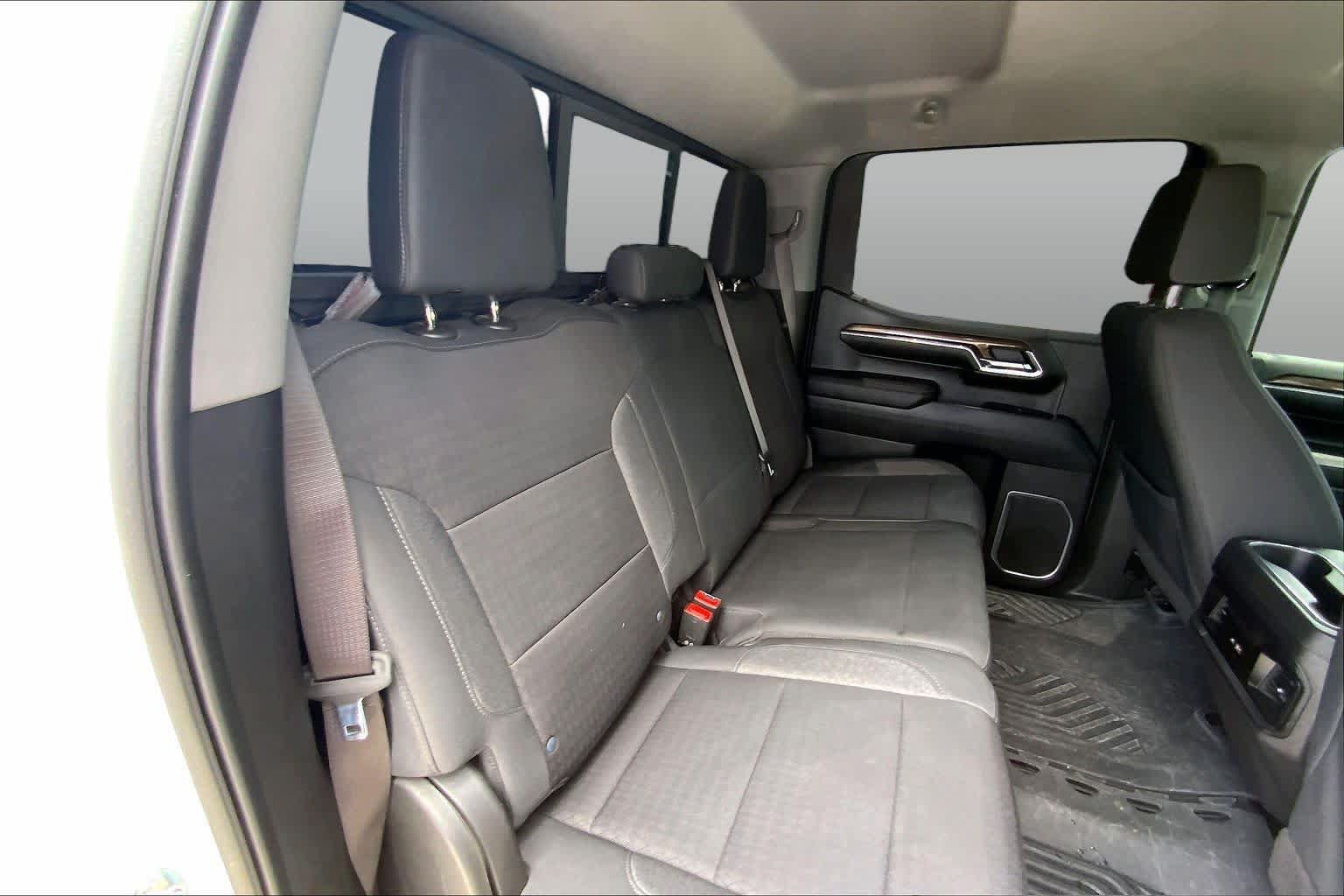 Used 2023 Chevrolet Silverado 1500 LT Trail Boss w/ Convenience Package II AWD/4WD image 20