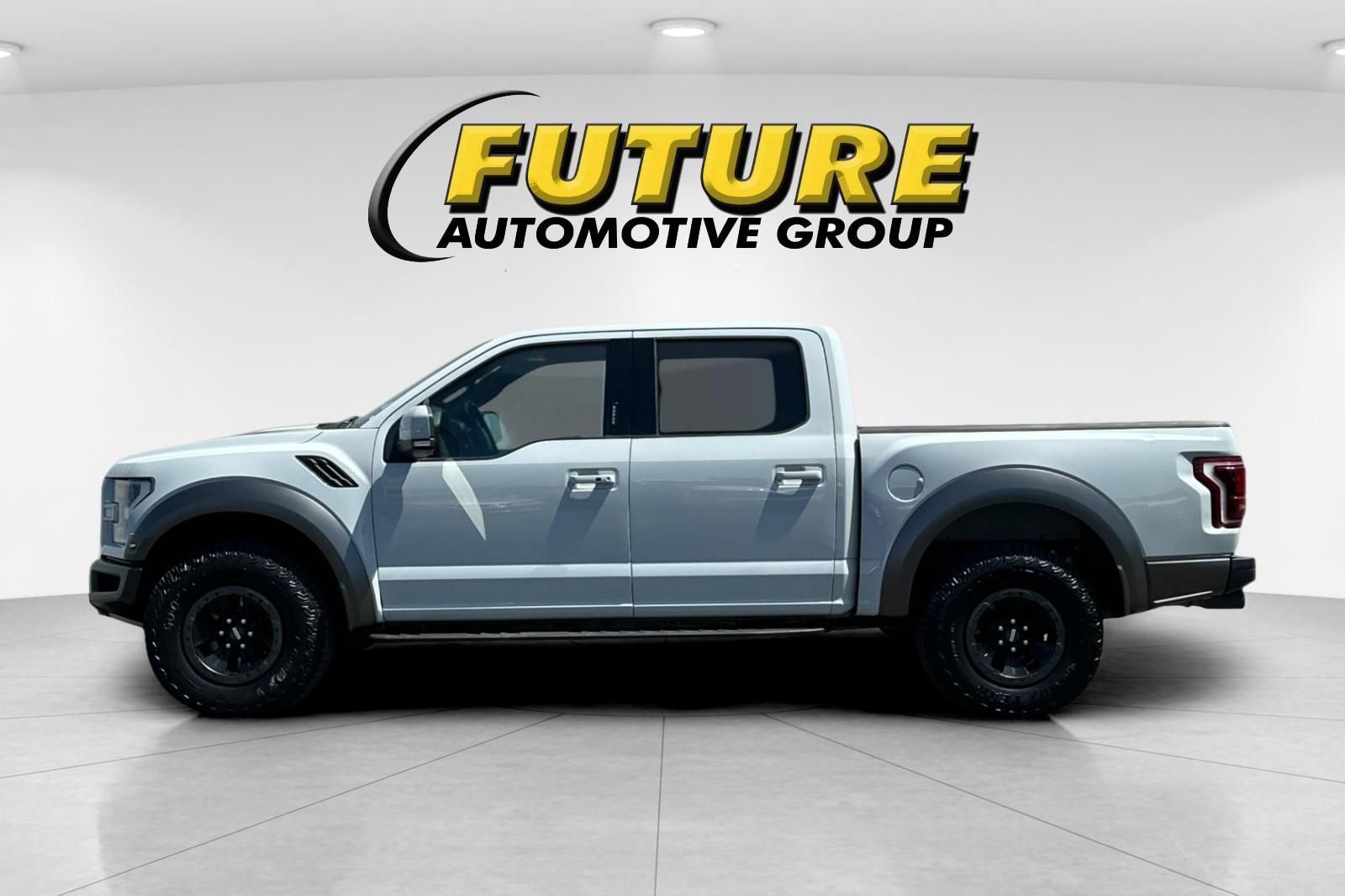 Certified 2017 Ford F150 Raptor w/ Equipment Group 802A Luxury AWD/4WD image 6