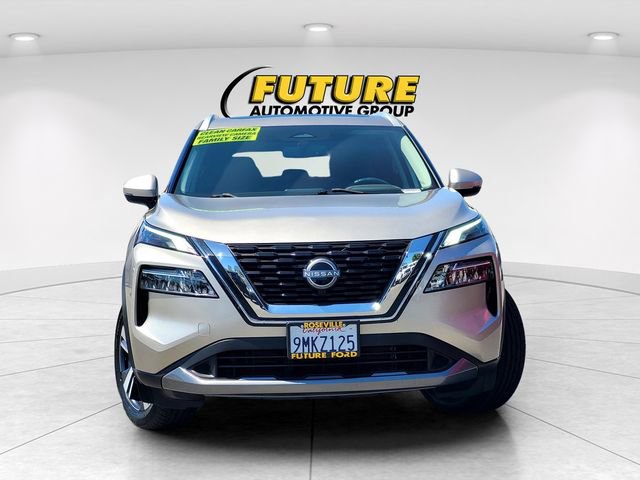 Used 2023 Nissan Rogue SL FWD image 2