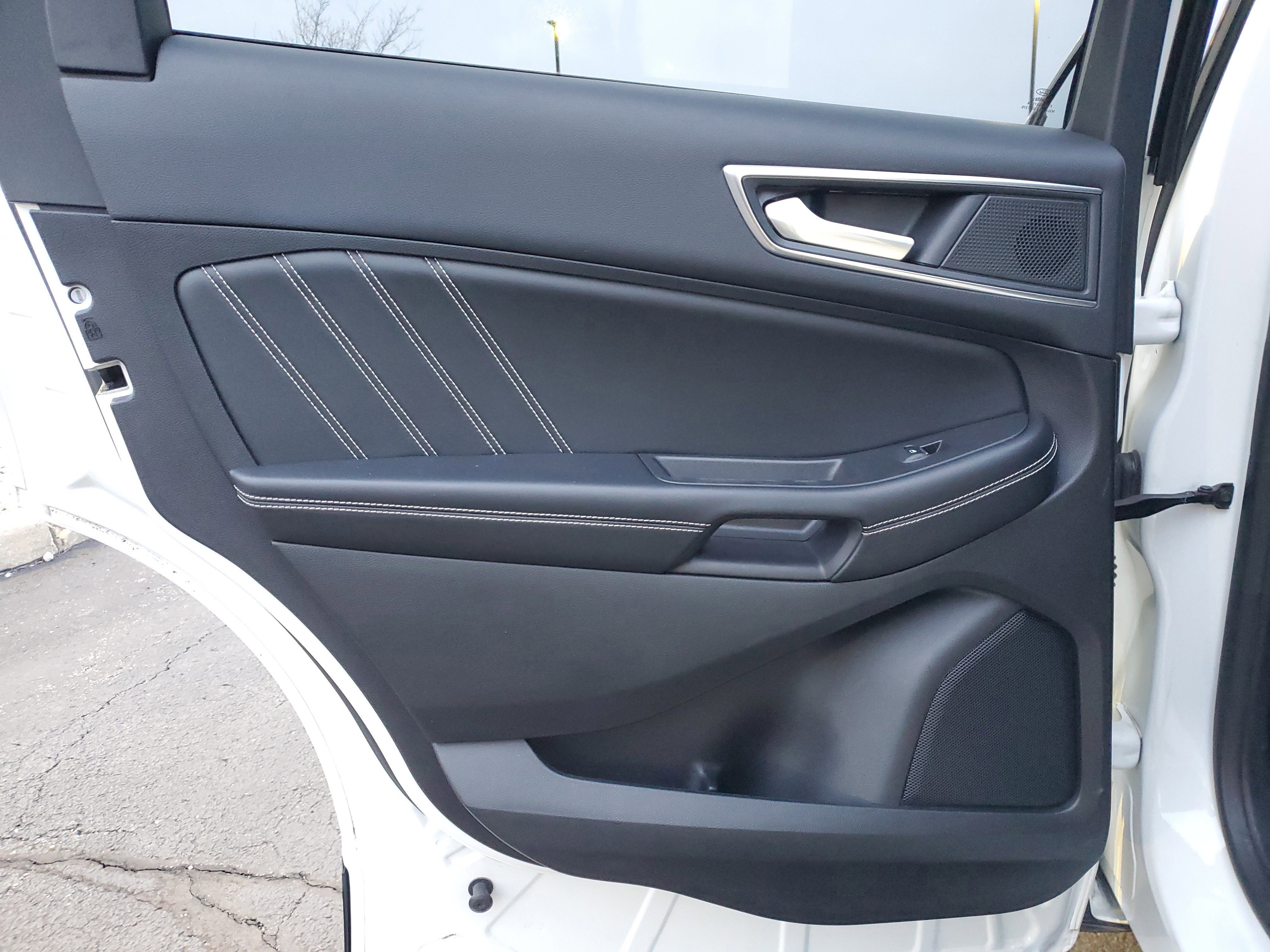 Certified 2022 Ford Edge ST w/ Equipment Group 401A image 15