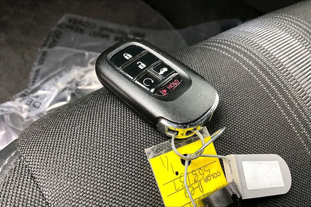 Used 2025 Honda Civic Sport image 13