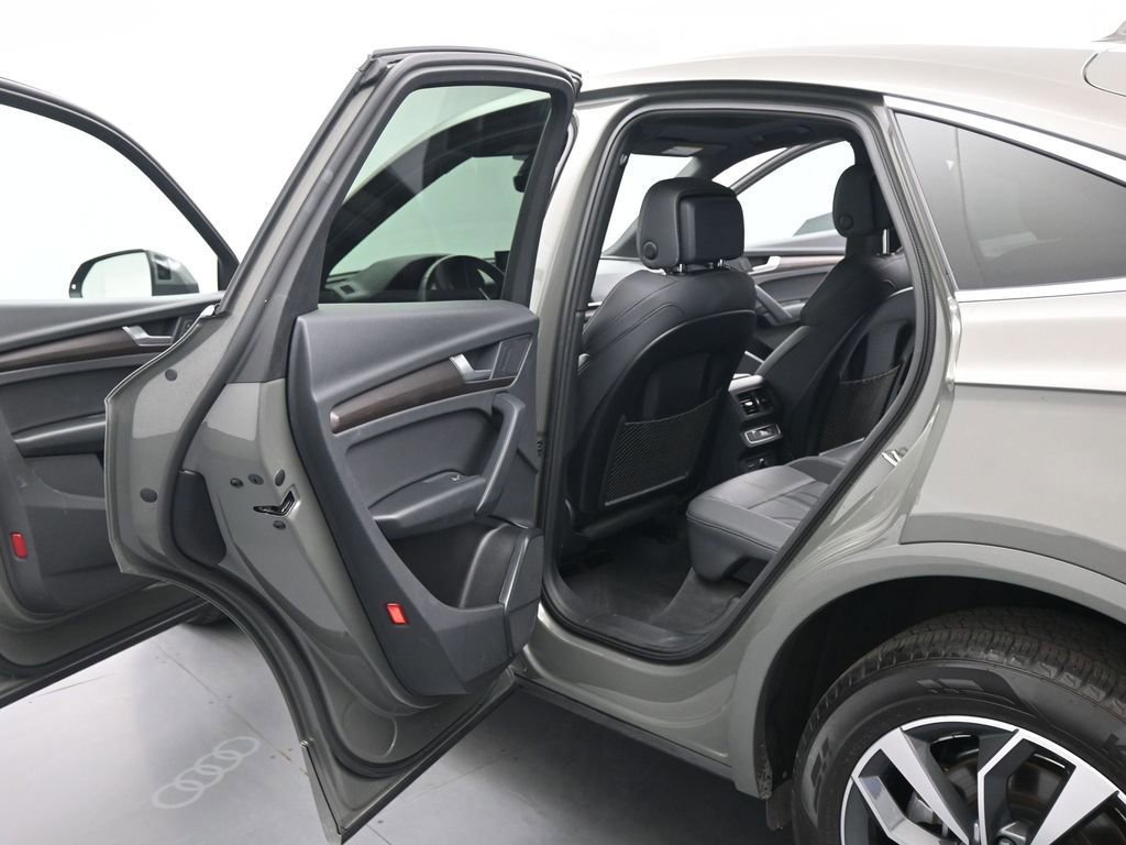 Used 2023 Audi Q5 2.0T Premium w/ Convenience Package image 47