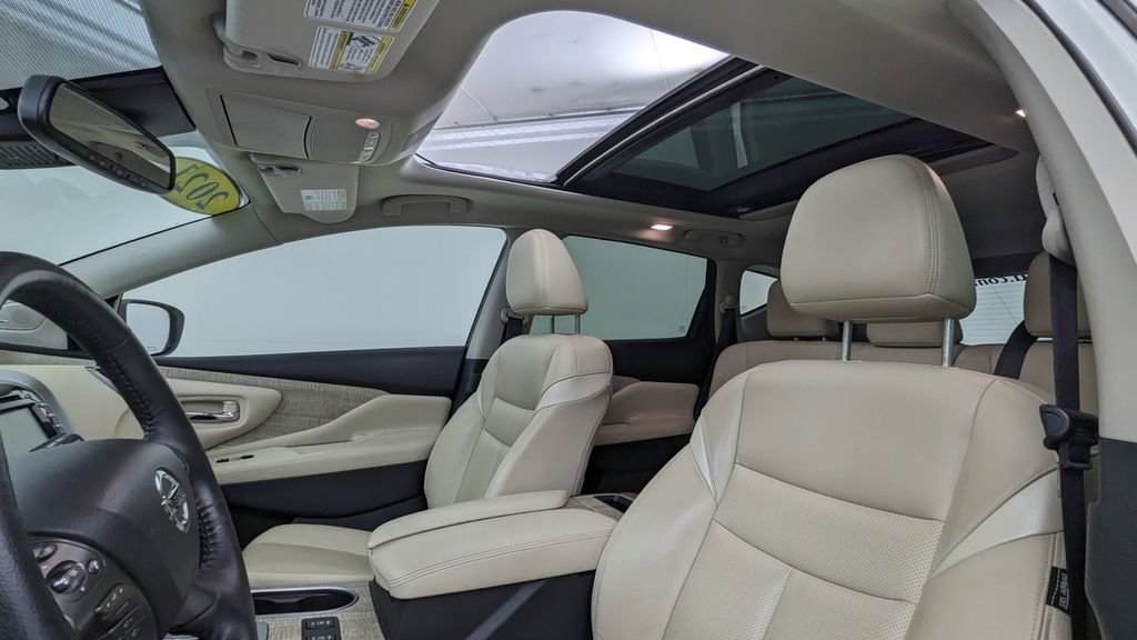 Used 2021 Nissan Murano SL image 3