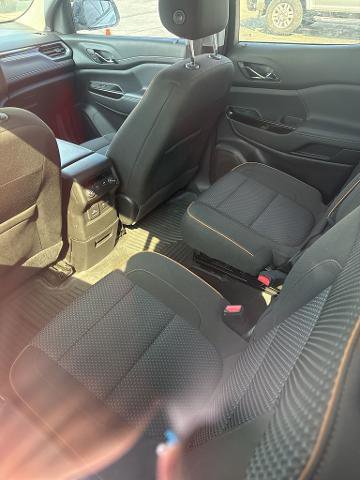 Used 2023 GMC Acadia AT4 image 6