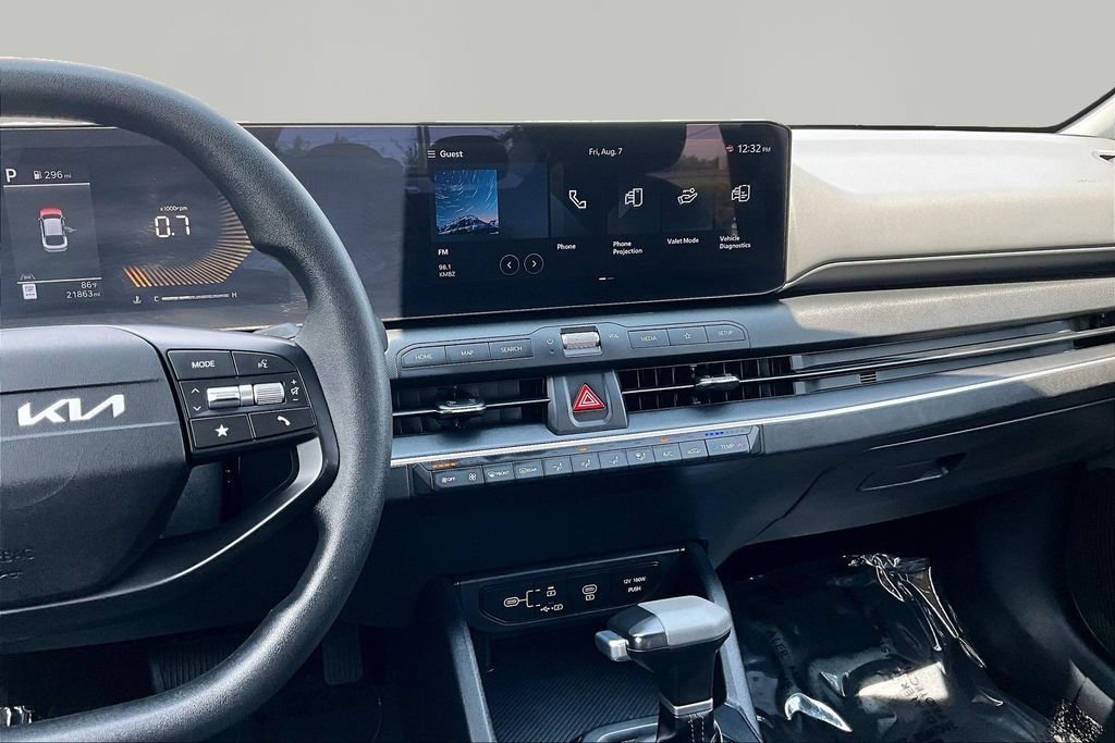 Used 2025 Kia K4 FWD image 6