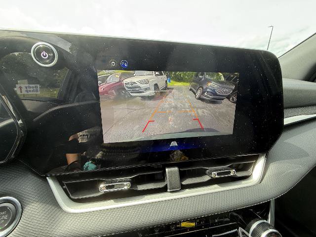 Used 2026 Chevrolet Equinox LT FWD image 6