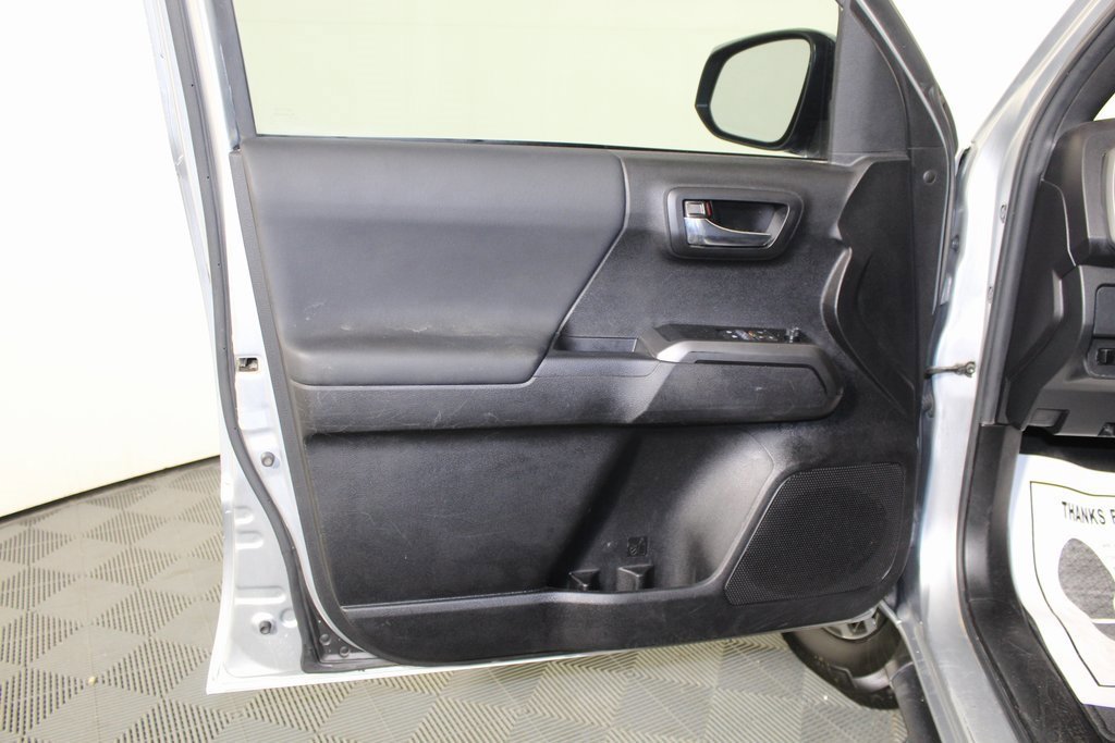 Used 2023 Toyota Tacoma TRD Off-Road image 19