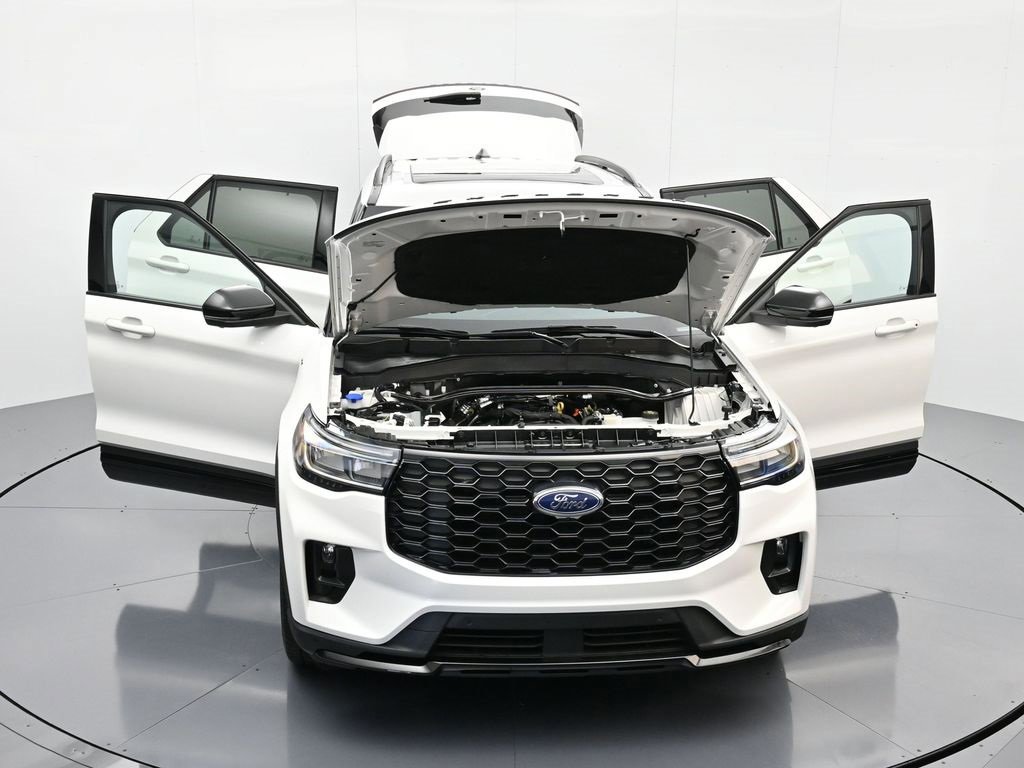 Certified 2025 Ford Explorer ST-Line w/ Premium Package image 47
