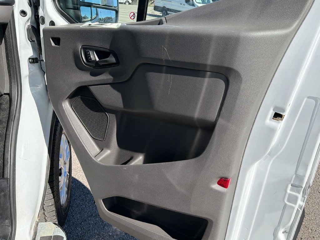 Certified 2025 Ford Transit 250 Low Roof w/ Exterior Upgrade Package RWD image 24