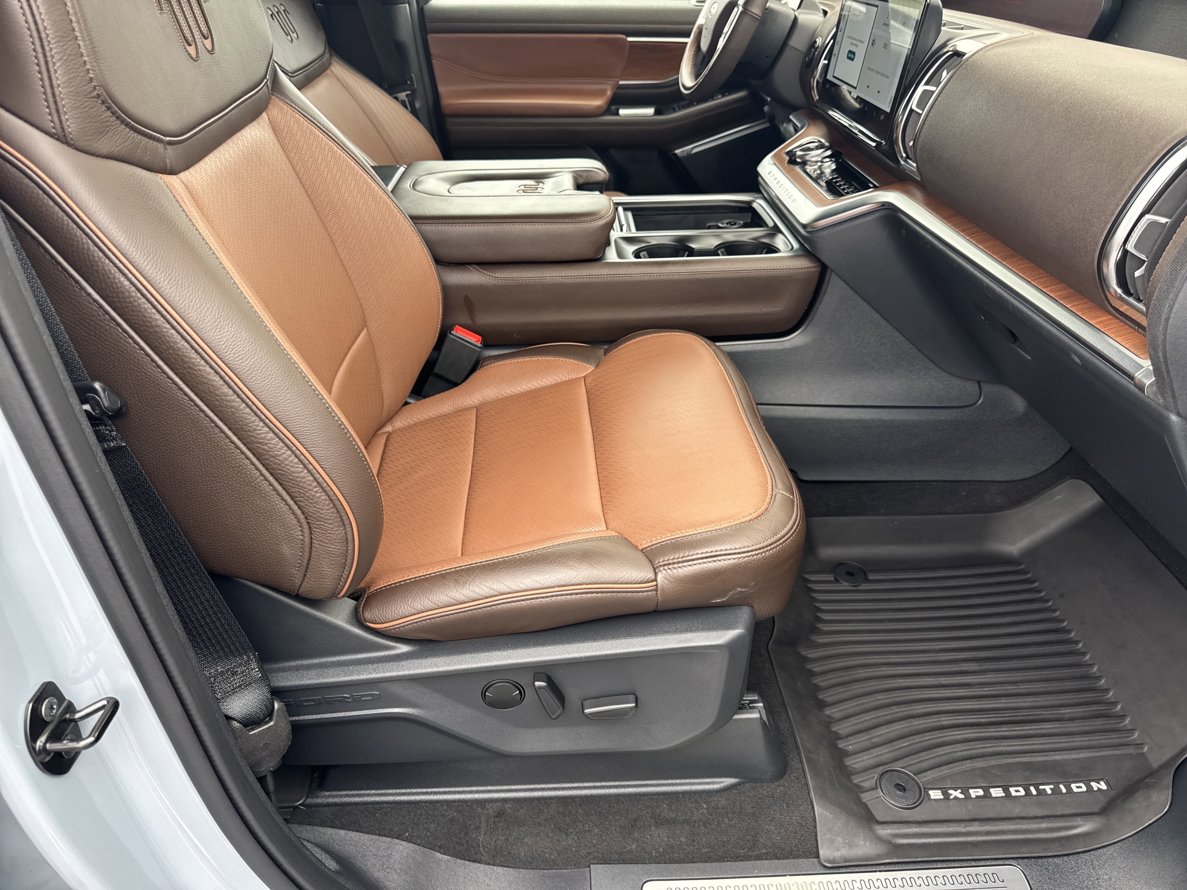 Certified 2025 Ford Expedition King Ranch image 13