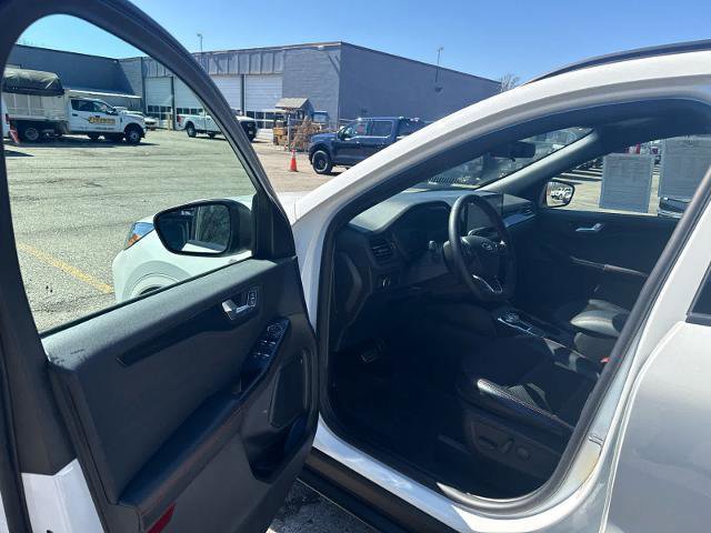 Certified 2024 Ford Escape ST-Line w/ Tech Pack #1 image 7