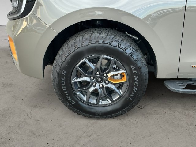 Certified 2026 Ford Expedition Tremor AWD/4WD image 9