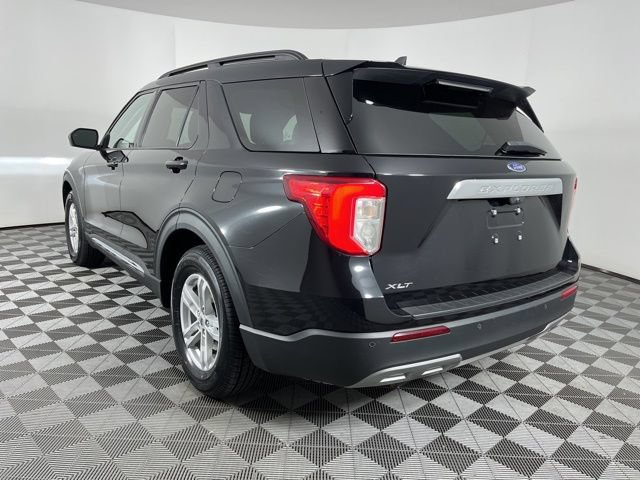 Certified 2024 Ford Explorer XLT w/ Equipment Group 202A RWD image 6