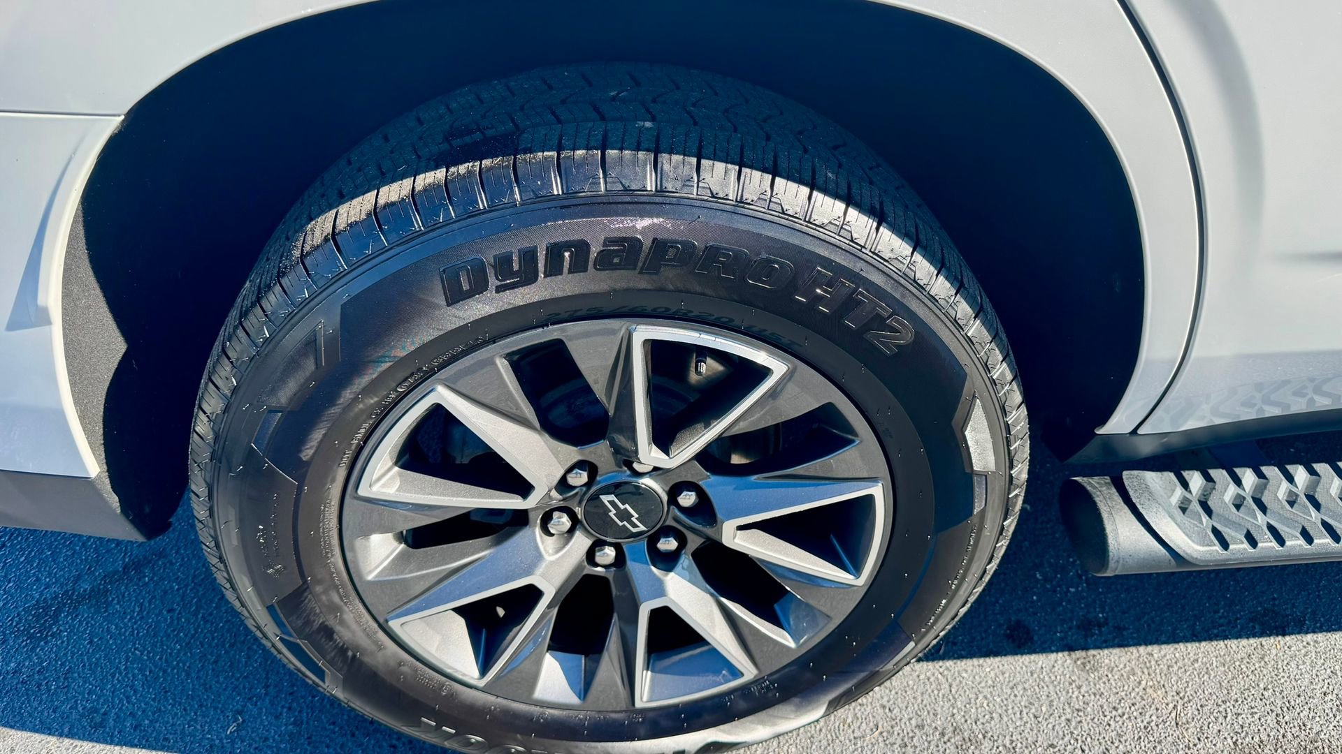 Used 2024 Chevrolet Tahoe Z71 w/ Luxury Package image 9