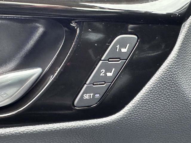 Used 2025 Honda CR-V EX-L image 17