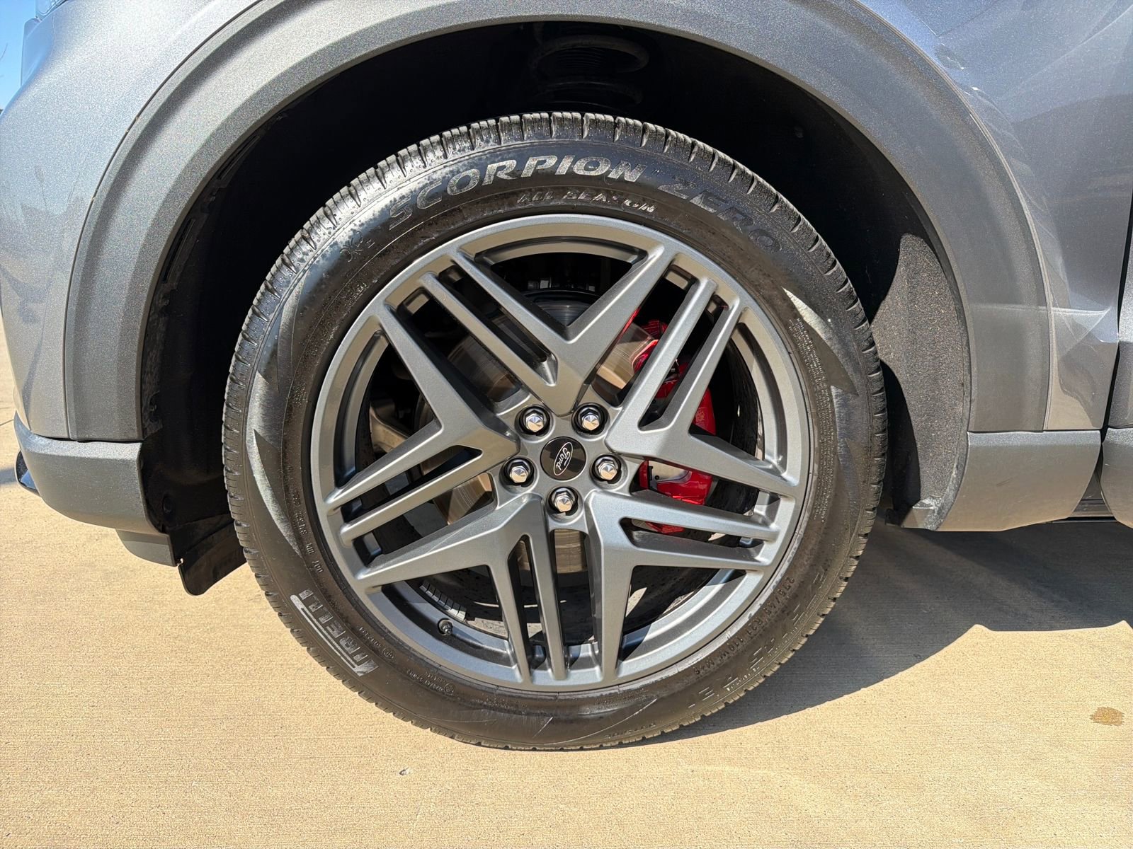 Certified 2025 Ford Explorer ST-Line w/ Premium Package image 27