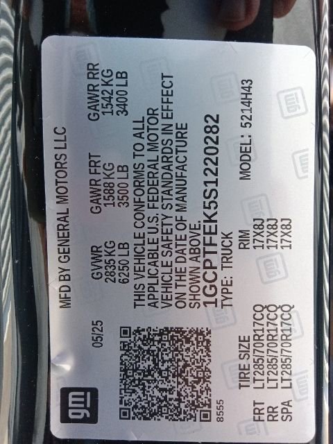 Used 2025 Chevrolet Colorado ZR2 w/ Technology Package AWD/4WD image 37
