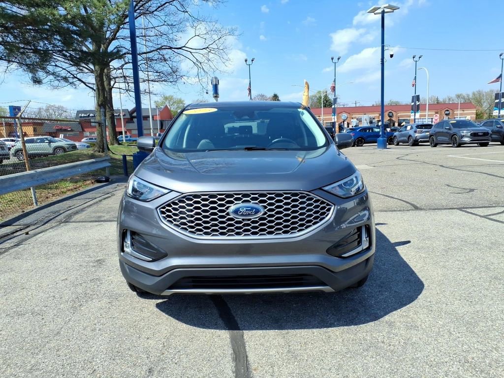 Certified 2023 Ford Edge SEL w/ Convenience Package AWD/4WD image 7