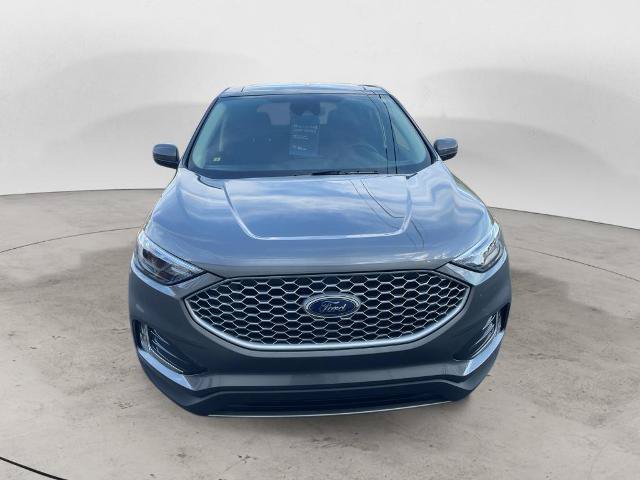 Certified 2024 Ford Edge SEL w/ Convenience Package AWD/4WD image 2