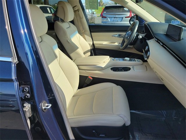 Used 2022 Genesis GV70 2.5T w/ Select Package image 23