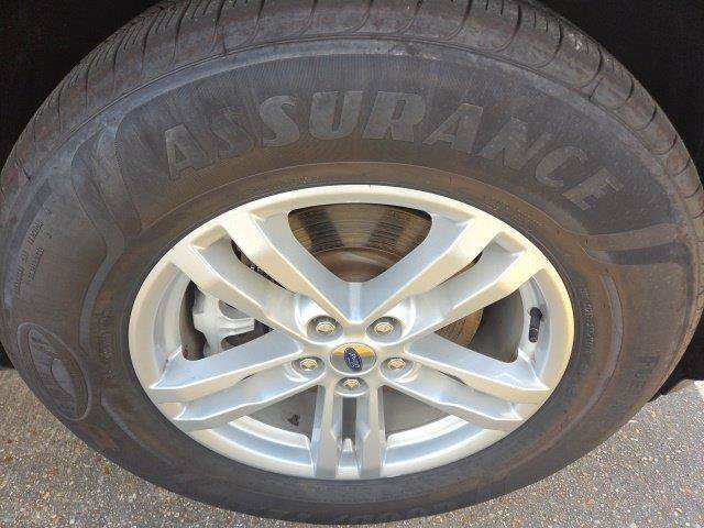 Certified 2022 Ford Explorer XLT RWD image 15