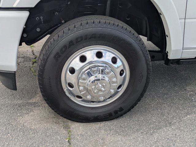 Used 2024 RAM 3500 Limited w/ Safety Group image 11