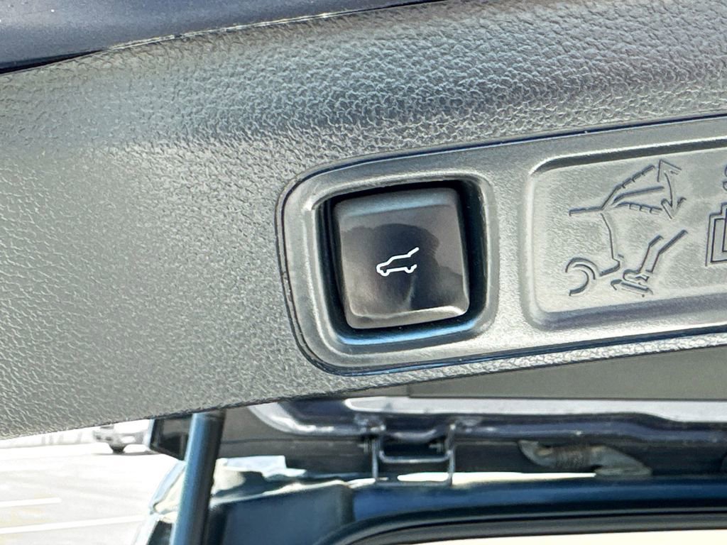 Certified 2023 Ford Expedition Max Limited RWD image 34