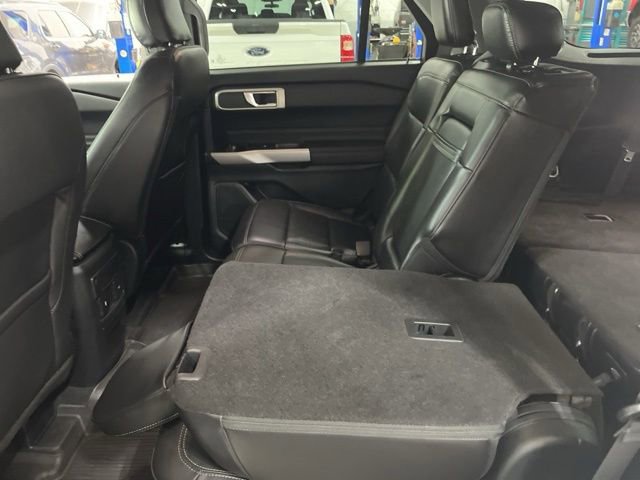 Certified 2023 Ford Explorer XLT w/ Equipment Group 202A AWD/4WD image 46