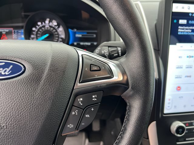 Certified 2024 Ford Edge SEL w/ Convenience Package AWD/4WD image 17