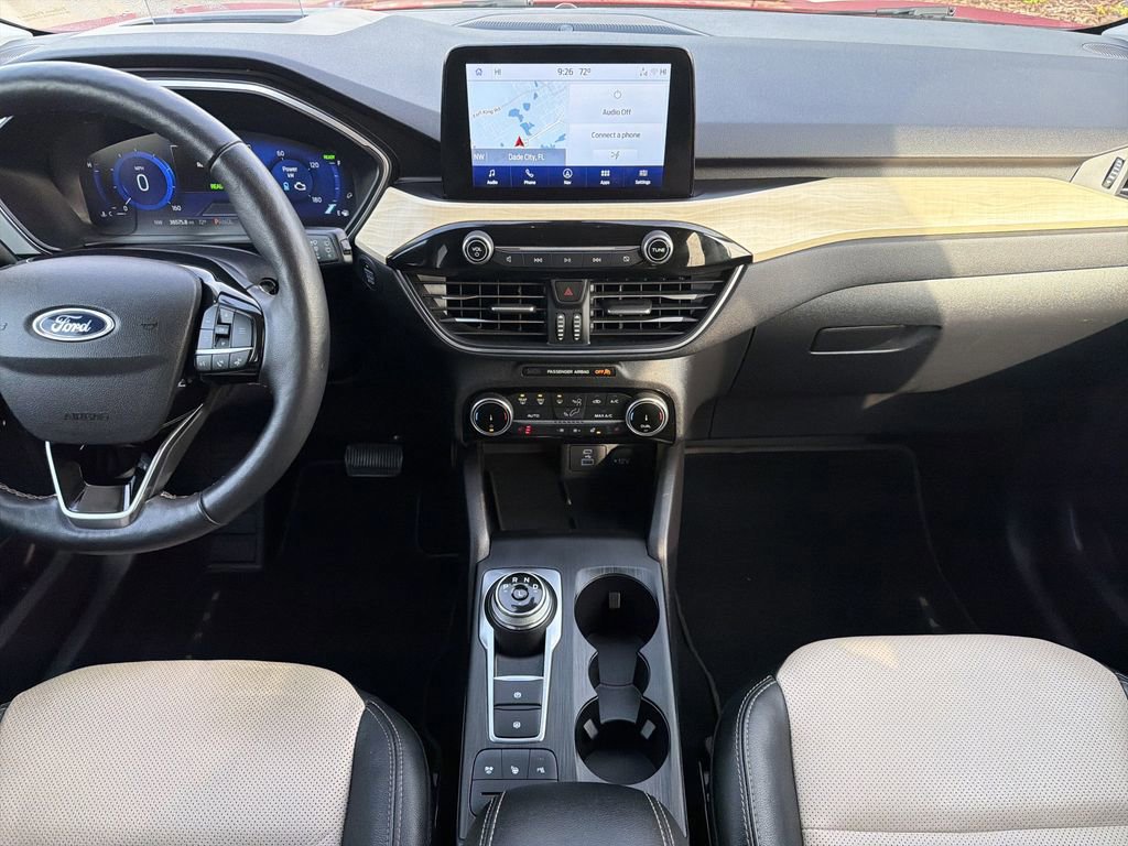 Certified 2022 Ford Escape Titanium w/ Titanium Elite Package image 32