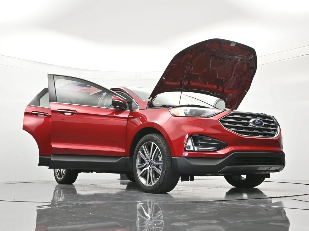 Certified 2022 Ford Edge Titanium AWD/4WD image 50
