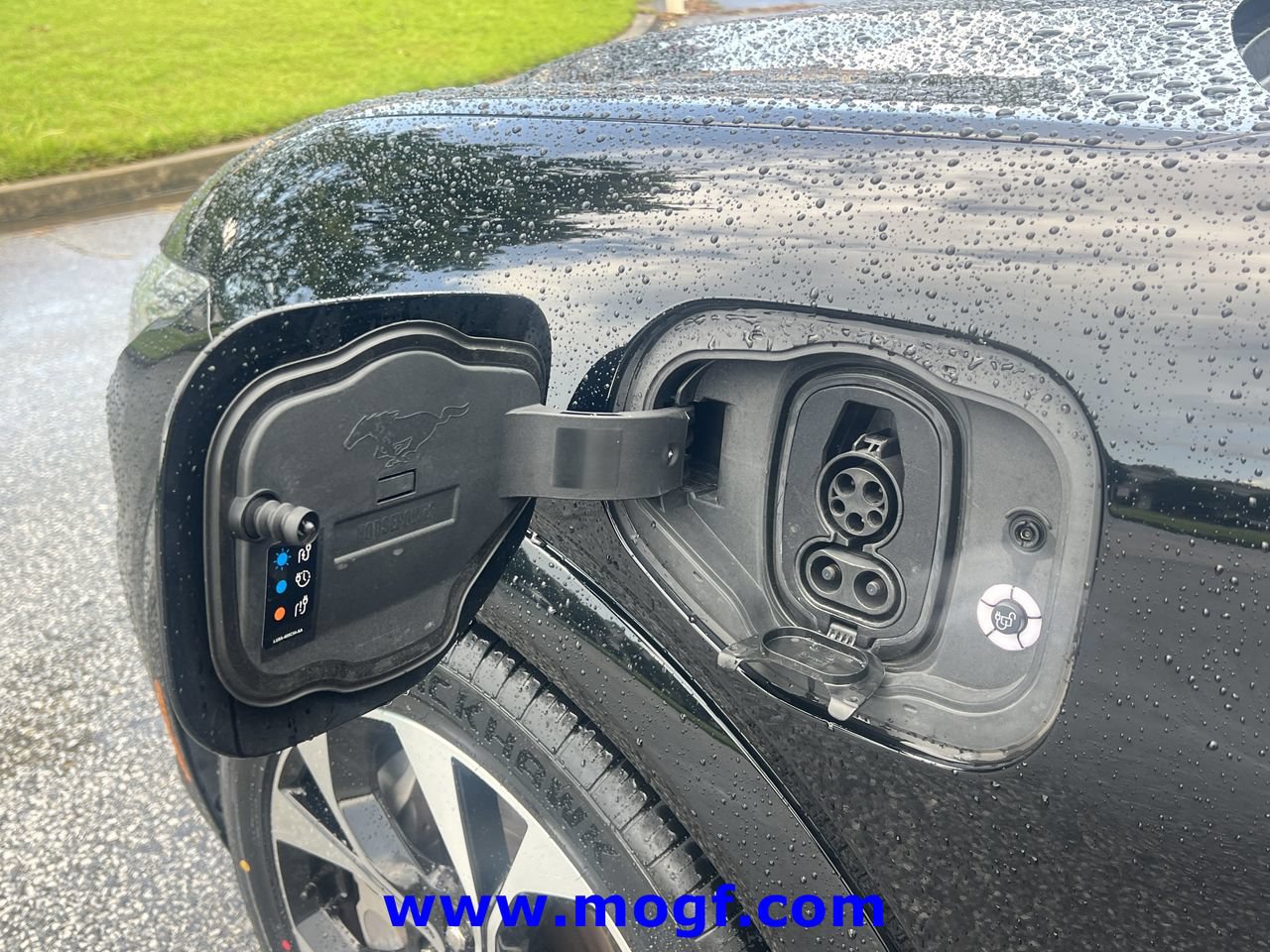 Certified 2023 Ford Mustang Mach-E Premium AWD/4WD image 31
