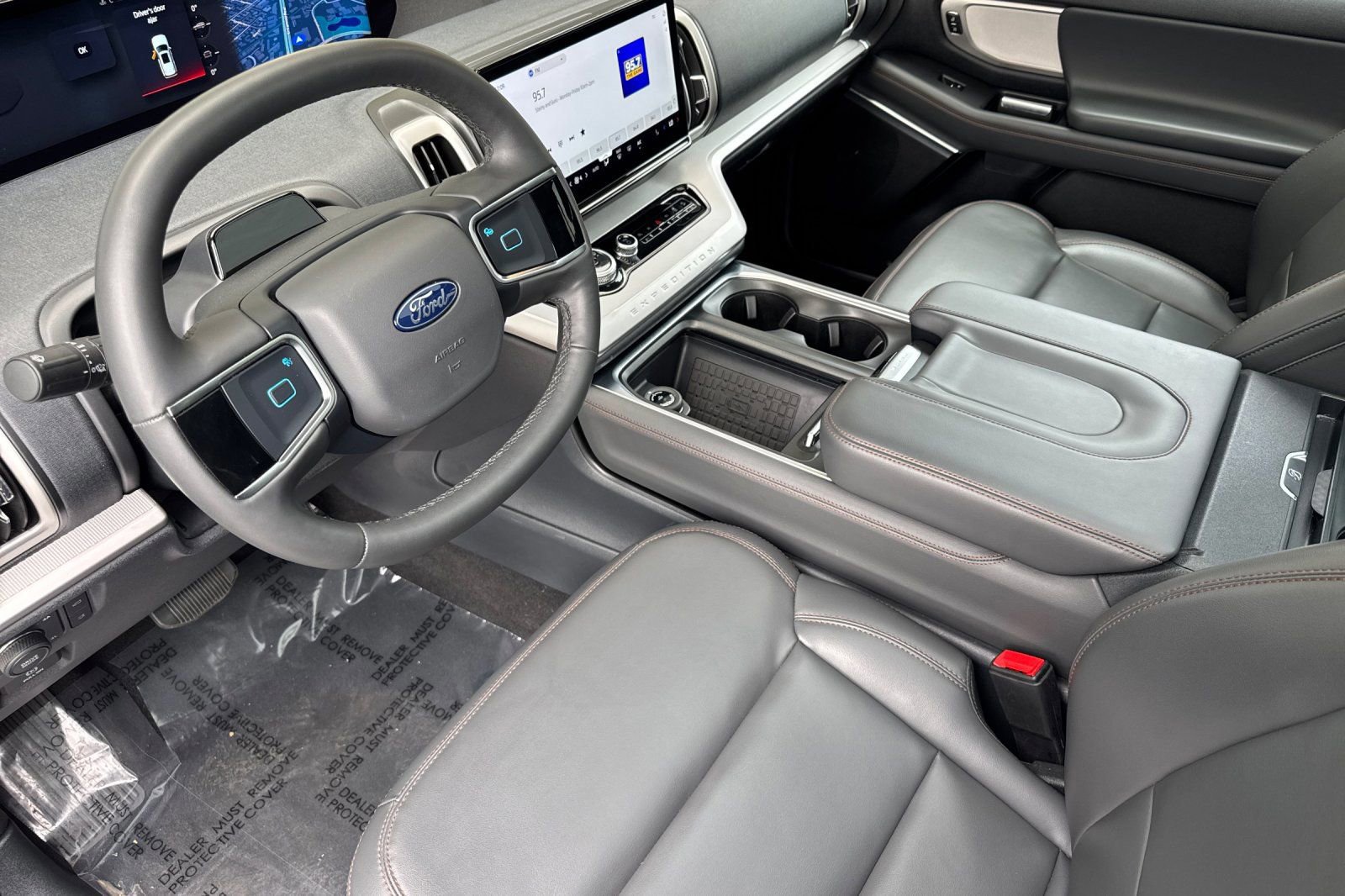 Certified 2025 Ford Expedition Active image 11