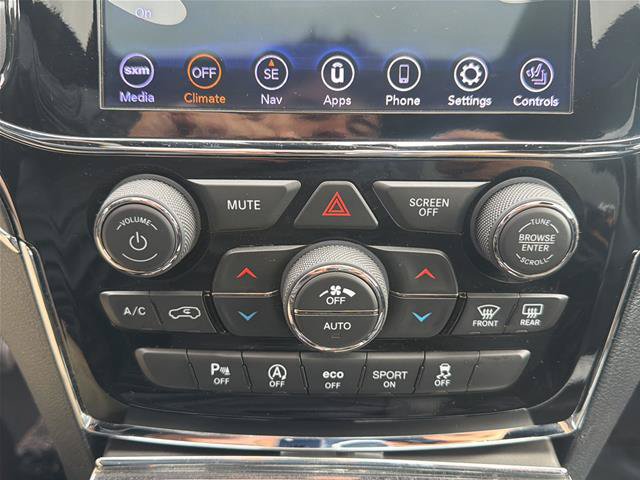 Used 2020 Jeep Grand Cherokee Limited AWD/4WD image 22
