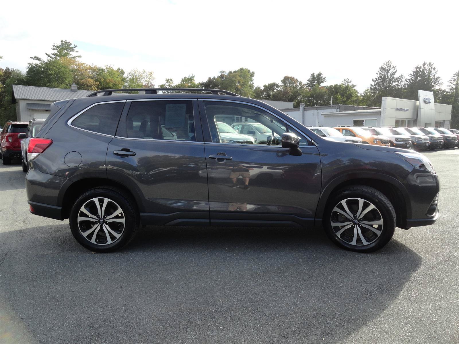Used 2023 Subaru Forester Limited AWD/4WD image 4