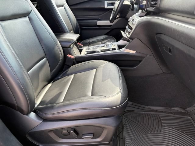 Certified 2022 Ford Explorer XLT w/ Equipment Group 202A AWD/4WD image 23
