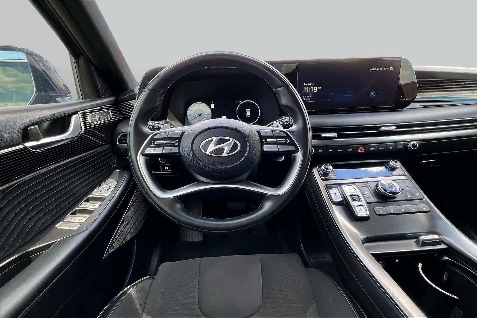 Used 2025 Hyundai Palisade Calligraphy AWD/4WD image 6