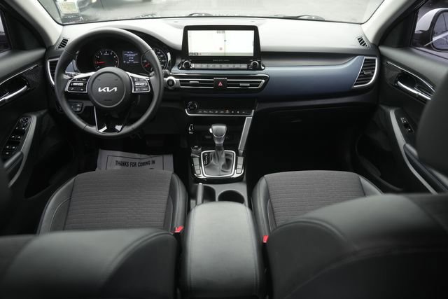 Used 2023 Kia Seltos S w/ Navigation Package image 20