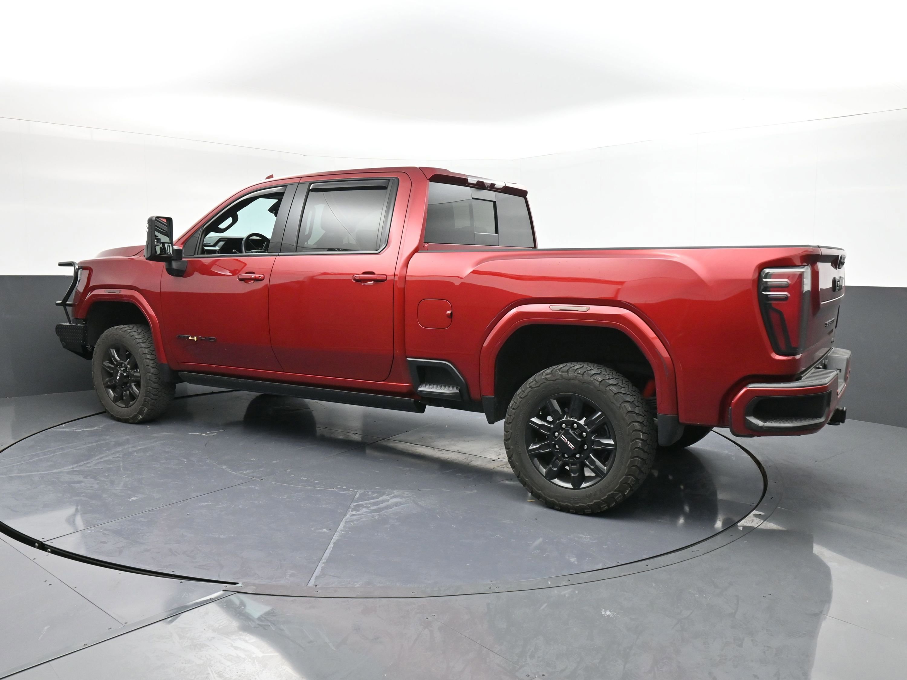 Used 2024 GMC Sierra 2500 AT4 w/ AT4 Premium Plus Package image 8
