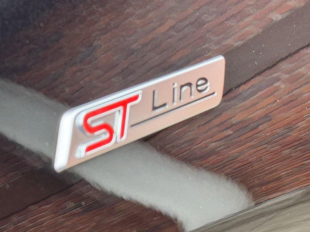 Certified 2025 Ford Explorer ST-Line AWD/4WD image 7