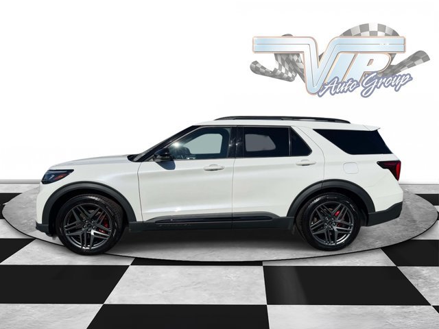 Certified 2025 Ford Explorer ST AWD/4WD image 7