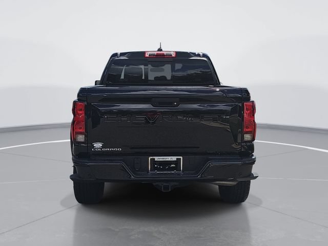 Used 2025 Chevrolet Colorado Trail Boss AWD/4WD image 4