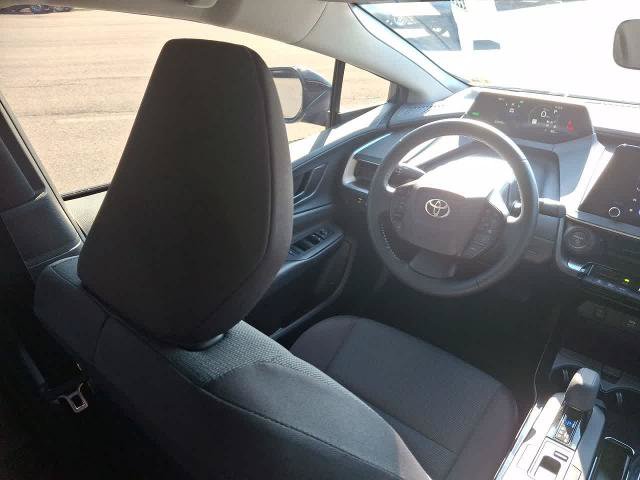 Used 2023 Toyota Prius LE FWD image 15