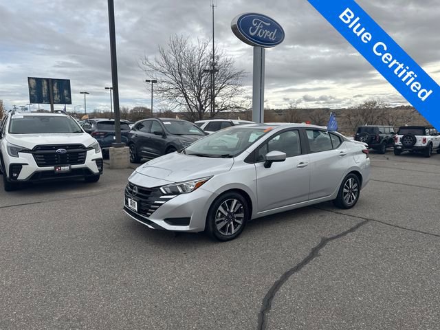 Used 2023 Nissan Versa SV image 1