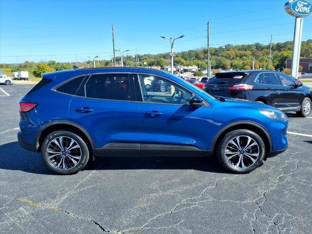 Certified 2022 Ford Escape SE w/ SE Sport Appearance Package image 2