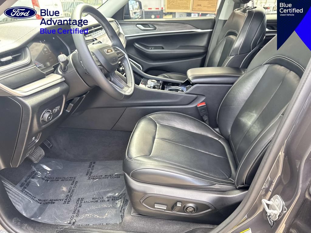Used 2021 Jeep Grand Cherokee L Limited RWD image 18