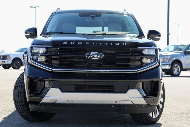 Certified 2025 Ford Expedition Max Platinum w/ Driver's Package image 2