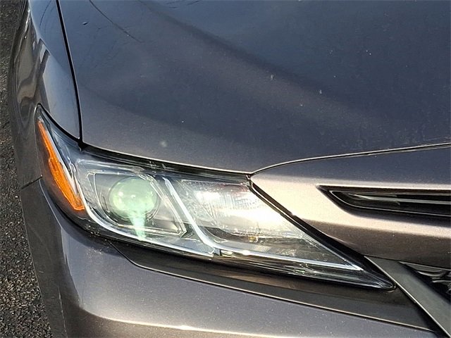 Used 2018 Toyota Camry SE image 9