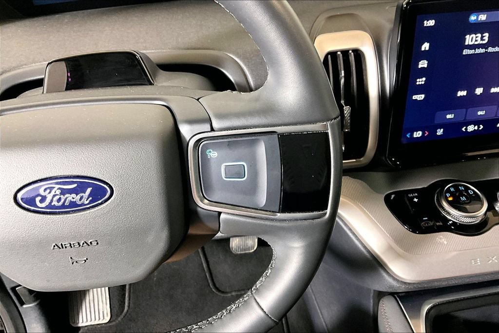 Certified 2025 Ford Expedition Active AWD/4WD image 15