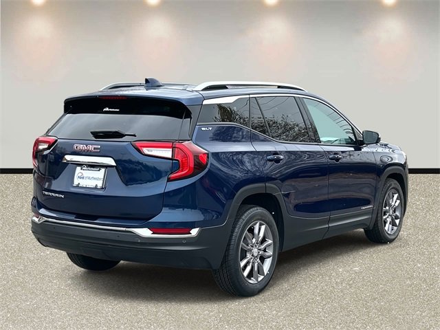 Used 2023 GMC Terrain SLT image 5